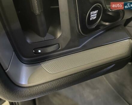 Чорний Порше Cayenne, об'ємом двигуна 3 л та пробігом 64 тис. км за 99446 $, фото 46 на Automoto.ua