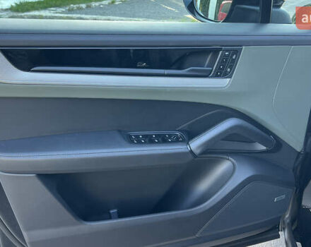 Чорний Порше Cayenne, об'ємом двигуна 3 л та пробігом 86 тис. км за 109999 $, фото 9 на Automoto.ua