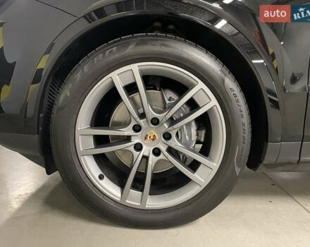 Чорний Порше Cayenne, об'ємом двигуна 3 л та пробігом 64 тис. км за 99446 $, фото 9 на Automoto.ua