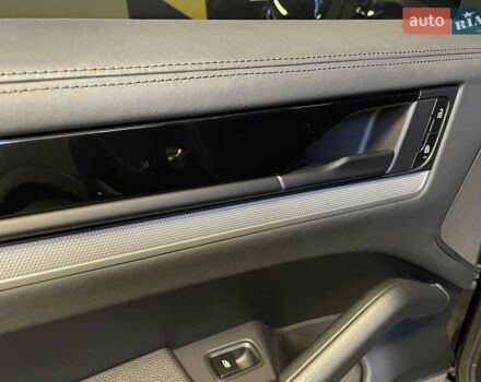 Чорний Порше Cayenne, об'ємом двигуна 3 л та пробігом 64 тис. км за 99446 $, фото 57 на Automoto.ua