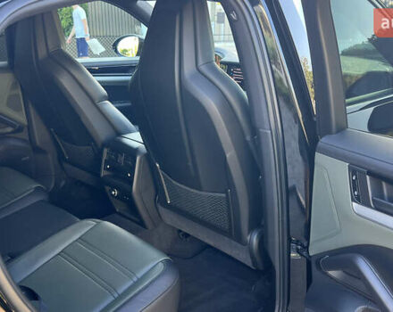 Чорний Порше Cayenne, об'ємом двигуна 3 л та пробігом 86 тис. км за 109999 $, фото 13 на Automoto.ua