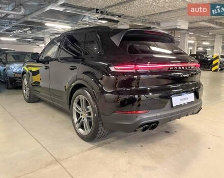Чорний Порше Cayenne, об'ємом двигуна 3 л та пробігом 64 тис. км за 99446 $, фото 2 на Automoto.ua