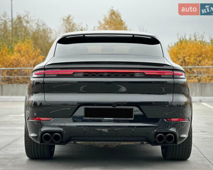 Черный Порше Каен, объемом двигателя 4 л и пробегом 18 тыс. км за 175000 $, фото 20 на Automoto.ua