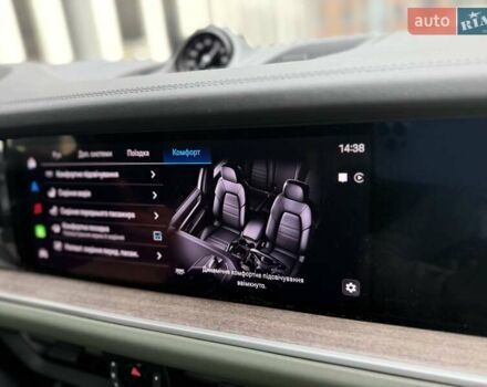 Чорний Порше Cayenne, об'ємом двигуна 3 л та пробігом 19 тис. км за 159555 $, фото 1 на Automoto.ua