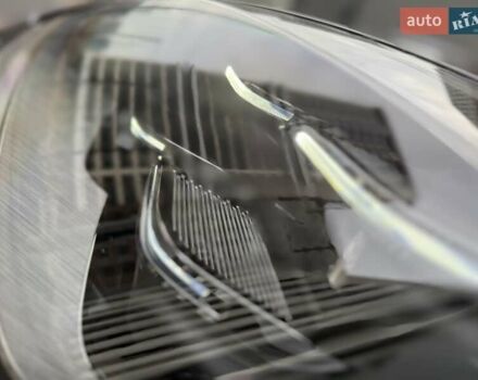 Чорний Порше Cayenne, об'ємом двигуна 3 л та пробігом 19 тис. км за 159555 $, фото 4 на Automoto.ua