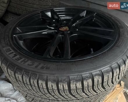 Чорний Порше Cayenne, об'ємом двигуна 3 л та пробігом 19 тис. км за 159555 $, фото 71 на Automoto.ua