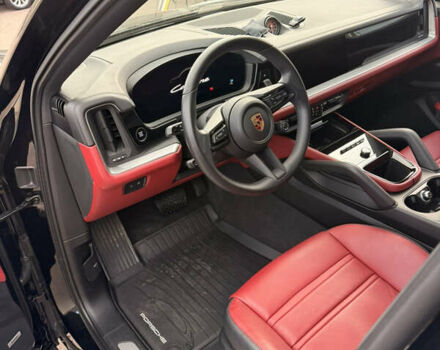 Чорний Порше Cayenne, об'ємом двигуна 3 л та пробігом 40 тис. км за 126000 $, фото 14 на Automoto.ua