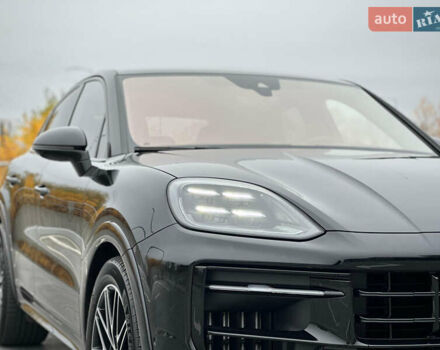 Черный Порше Каен, объемом двигателя 4 л и пробегом 18 тыс. км за 175000 $, фото 11 на Automoto.ua