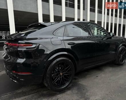 Чорний Порше Cayenne, об'ємом двигуна 3 л та пробігом 19 тис. км за 159555 $, фото 46 на Automoto.ua