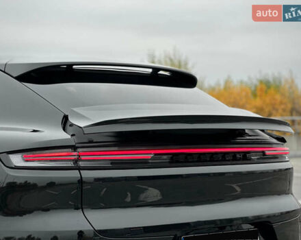 Черный Порше Каен, объемом двигателя 4 л и пробегом 18 тыс. км за 175000 $, фото 28 на Automoto.ua