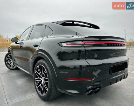 Черный Порше Каен, объемом двигателя 4 л и пробегом 18 тыс. км за 175000 $, фото 32 на Automoto.ua