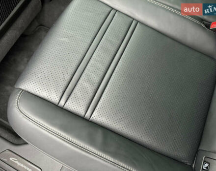 Черный Порше Каен, объемом двигателя 4 л и пробегом 18 тыс. км за 175000 $, фото 65 на Automoto.ua