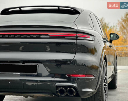 Черный Порше Каен, объемом двигателя 4 л и пробегом 18 тыс. км за 175000 $, фото 24 на Automoto.ua