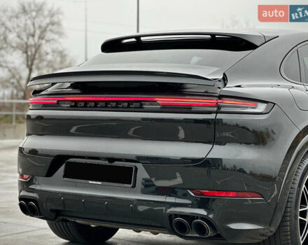 Черный Порше Каен, объемом двигателя 4 л и пробегом 18 тыс. км за 175000 $, фото 29 на Automoto.ua