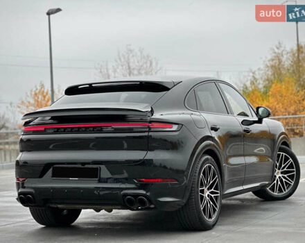 Черный Порше Каен, объемом двигателя 4 л и пробегом 18 тыс. км за 175000 $, фото 37 на Automoto.ua