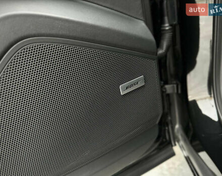 Черный Порше Каен, объемом двигателя 4 л и пробегом 18 тыс. км за 175000 $, фото 46 на Automoto.ua