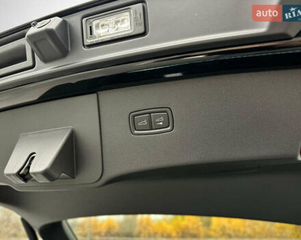 Черный Порше Каен, объемом двигателя 4 л и пробегом 18 тыс. км за 175000 $, фото 48 на Automoto.ua