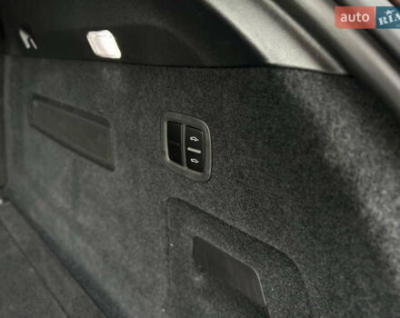 Черный Порше Каен, объемом двигателя 4 л и пробегом 18 тыс. км за 175000 $, фото 38 на Automoto.ua