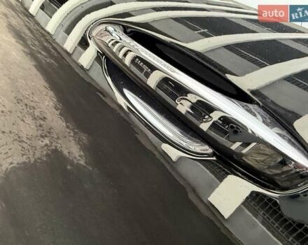 Чорний Порше Cayenne, об'ємом двигуна 3 л та пробігом 19 тис. км за 159555 $, фото 36 на Automoto.ua