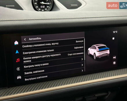 Черный Порше Каен, объемом двигателя 4 л и пробегом 18 тыс. км за 175000 $, фото 87 на Automoto.ua