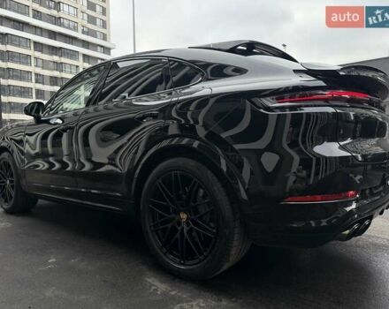 Чорний Порше Cayenne, об'ємом двигуна 3 л та пробігом 19 тис. км за 159555 $, фото 39 на Automoto.ua