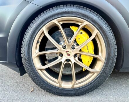 Чорний Порше Cayenne, об'ємом двигуна 4 л та пробігом 5 тис. км за 210000 $, фото 22 на Automoto.ua