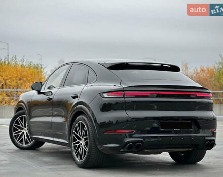 Черный Порше Каен, объемом двигателя 4 л и пробегом 18 тыс. км за 175000 $, фото 23 на Automoto.ua