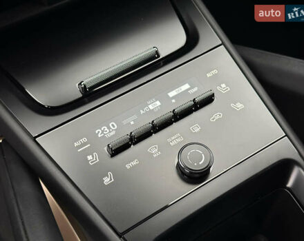 Черный Порше Каен, объемом двигателя 4 л и пробегом 18 тыс. км за 175000 $, фото 88 на Automoto.ua