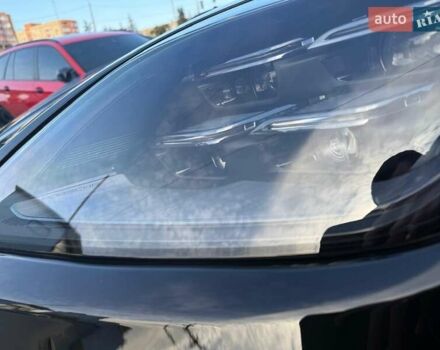 Чорний Порше Cayenne, об'ємом двигуна 3 л та пробігом 19 тис. км за 159555 $, фото 1 на Automoto.ua