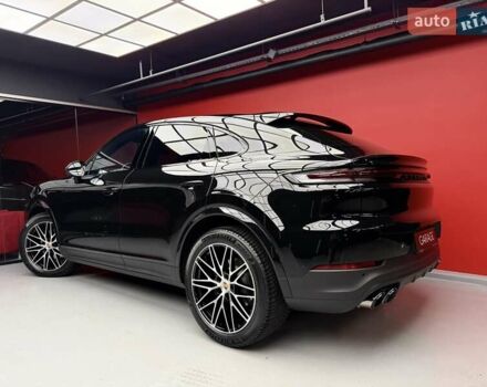 Чорний Порше Cayenne, об'ємом двигуна 3 л та пробігом 2 тис. км за 152700 $, фото 19 на Automoto.ua