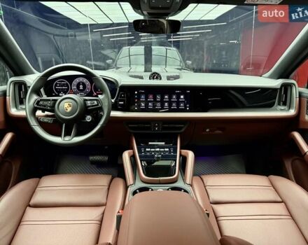 Чорний Порше Cayenne, об'ємом двигуна 3 л та пробігом 2 тис. км за 152700 $, фото 36 на Automoto.ua