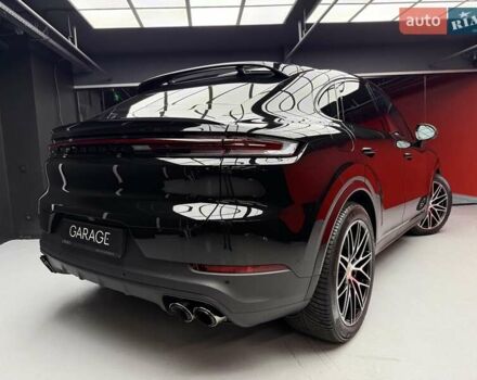 Чорний Порше Cayenne, об'ємом двигуна 3 л та пробігом 2 тис. км за 152700 $, фото 13 на Automoto.ua