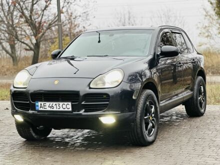 Черный Порше Каен, объемом двигателя 4.5 л и пробегом 105 тыс. км за 7999 $, фото 1 на Automoto.ua
