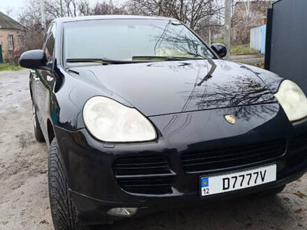 Черный Порше Каен, объемом двигателя 4.5 л и пробегом 240 тыс. км за 6700 $, фото 1 на Automoto.ua