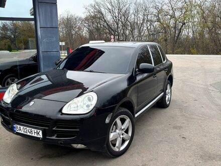 Черный Порше Каен, объемом двигателя 4.5 л и пробегом 289 тыс. км за 10200 $, фото 1 на Automoto.ua
