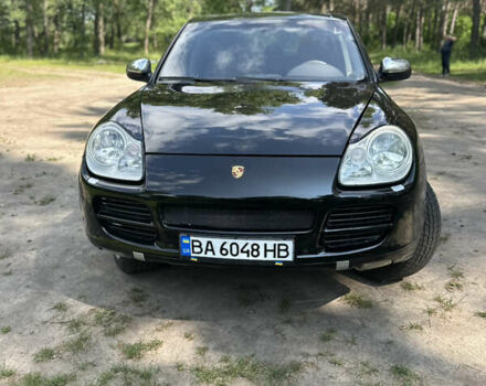 Черный Порше Каен, объемом двигателя 3.2 л и пробегом 250 тыс. км за 7500 $, фото 1 на Automoto.ua
