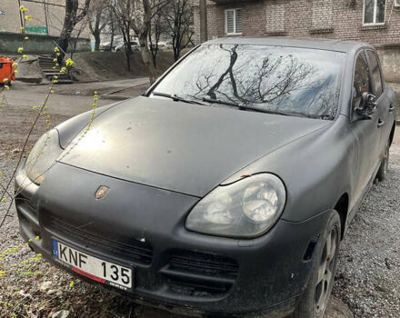 Черный Порше Каен, объемом двигателя 4.5 л и пробегом 280 тыс. км за 8450 $, фото 1 на Automoto.ua