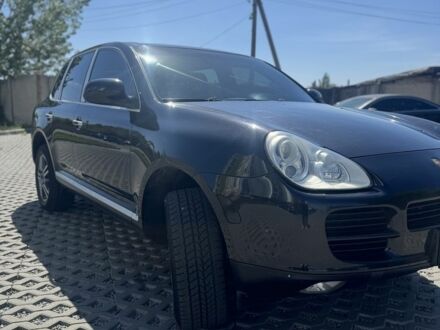 Порше Cayenne 2005 у Полтаві на Automoto.ua Чорний Порше Cayenne, об'ємом двигуна 4.5 л та пробігом 200 тис. км за 7999 $, фото 1 на Automoto.ua