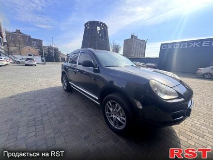 Порше Cayenne 2005 у Києві на Automoto.ua Чорний Порше Cayenne, об'ємом двигуна 4.5 л та пробігом 258 тис. км за 10500 $, фото 1 на Automoto.ua
