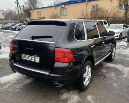 Черный Порше Каен, объемом двигателя 3.2 л и пробегом 270 тыс. км за 8817 $, фото 1 на Automoto.ua