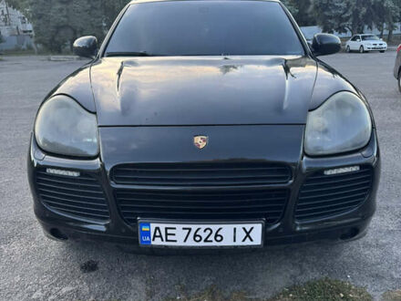 Чорний Порше Cayenne, об'ємом двигуна 4.51 л та пробігом 258 тис. км за 7300 $, фото 1 на Automoto.ua
