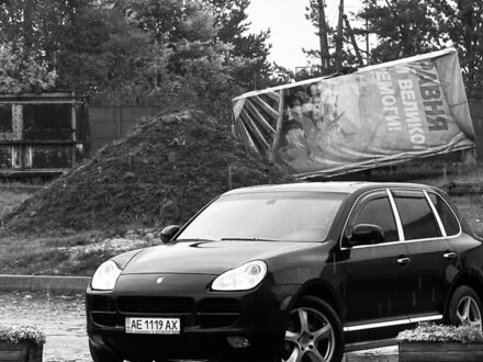 Чорний Порше Cayenne, об'ємом двигуна 4.5 л та пробігом 232 тис. км за 6300 $, фото 1 на Automoto.ua