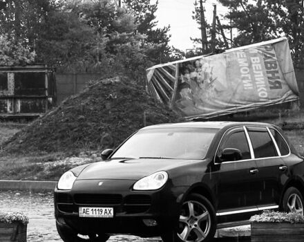 Черный Порше Каен, объемом двигателя 4.5 л и пробегом 232 тыс. км за 6300 $, фото 1 на Automoto.ua