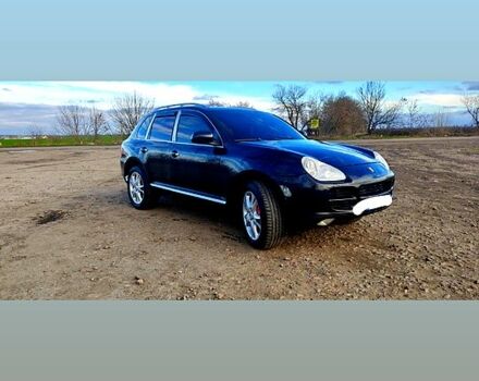 Черный Порше Каен, объемом двигателя 4.5 л и пробегом 210 тыс. км за 8500 $, фото 1 на Automoto.ua