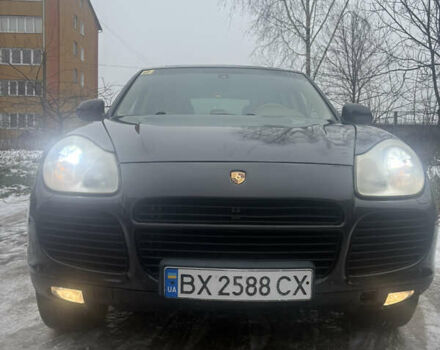 Чорний Порше Cayenne, об'ємом двигуна 4.5 л та пробігом 262 тис. км за 7800 $, фото 1 на Automoto.ua