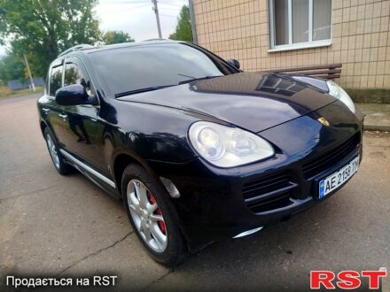 Черный Порше Каен, объемом двигателя 4.5 л и пробегом 325 тыс. км за 5600 $, фото 1 на Automoto.ua