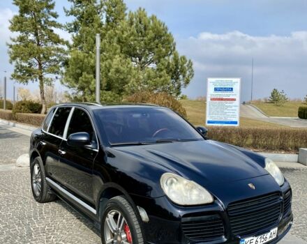 Чорний Порше Cayenne, об'ємом двигуна 0 л та пробігом 276 тис. км за 7777 $, фото 1 на Automoto.ua