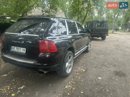 Чорний Порше Cayenne, об'ємом двигуна 4.5 л та пробігом 232 тис. км за 6500 $, фото 1 на Automoto.ua