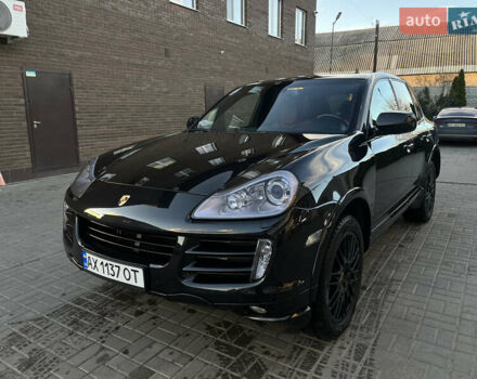 Черный Порше Каен, объемом двигателя 3.6 л и пробегом 232 тыс. км за 12500 $, фото 1 на Automoto.ua