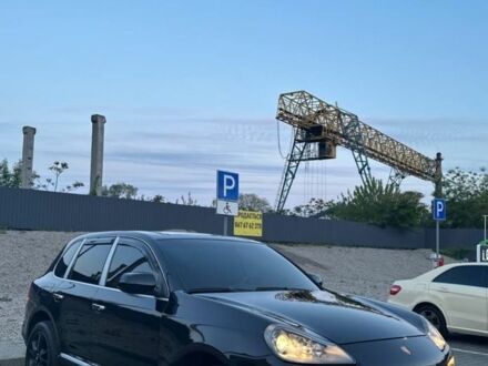 Порше Cayenne 2007 у Одесі на Automoto.ua Чорний Порше Cayenne, об'ємом двигуна 4.8 л та пробігом 134 тис. км за 9500 $, фото 1 на Automoto.ua